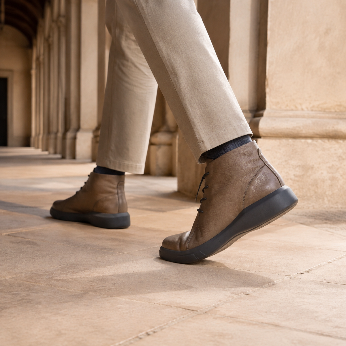 TAVERO – Taupe detail